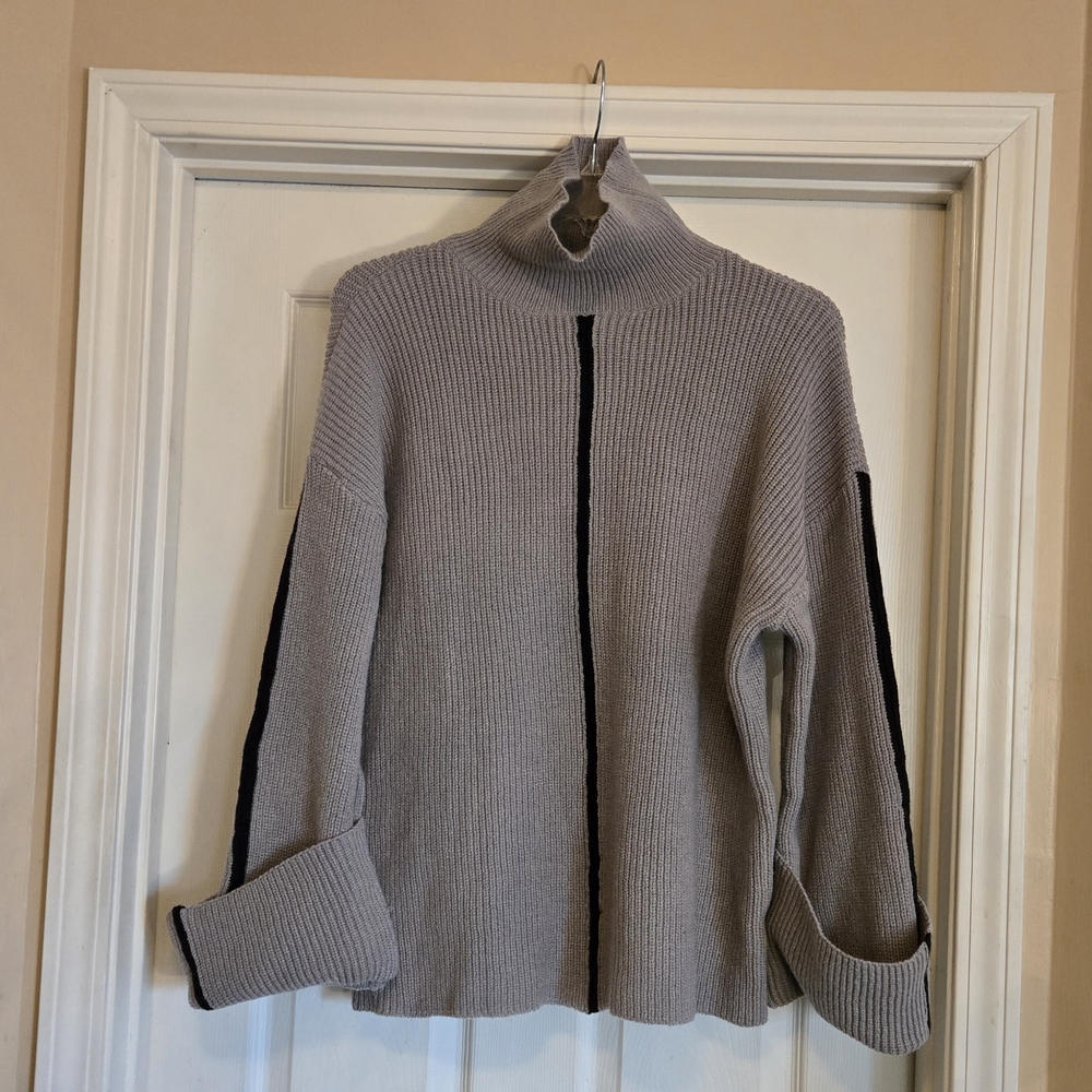 SHEIN Long Sleeved Ribbed Knit Sweater Size S/US 4 Like New